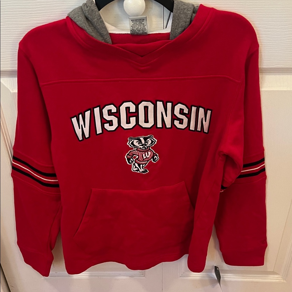 NWT Colosseum University of Wisconsin Youth Hoodie